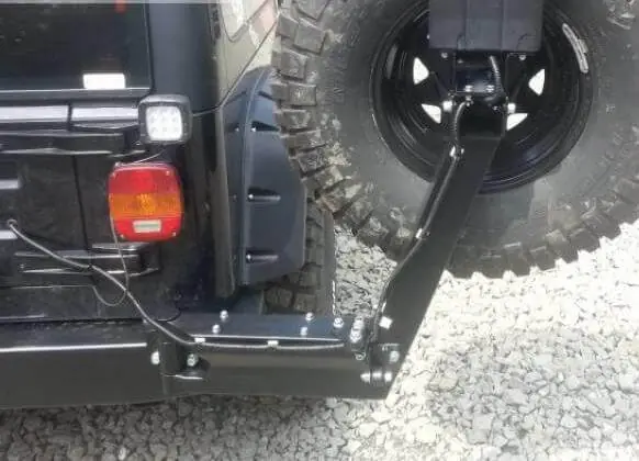 Spedizione Espresso Cancello Portaruota Jeep Wrangler TJ