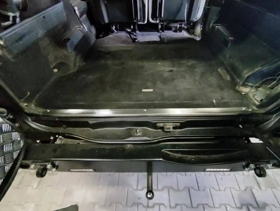 Profilo Inox Bagagliaio Nissan Patrol GR Y61 Ordina Subito