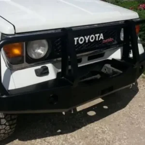 Offerta Lampo Paraurti Anteriore Con Bullbar Toyota LJ70