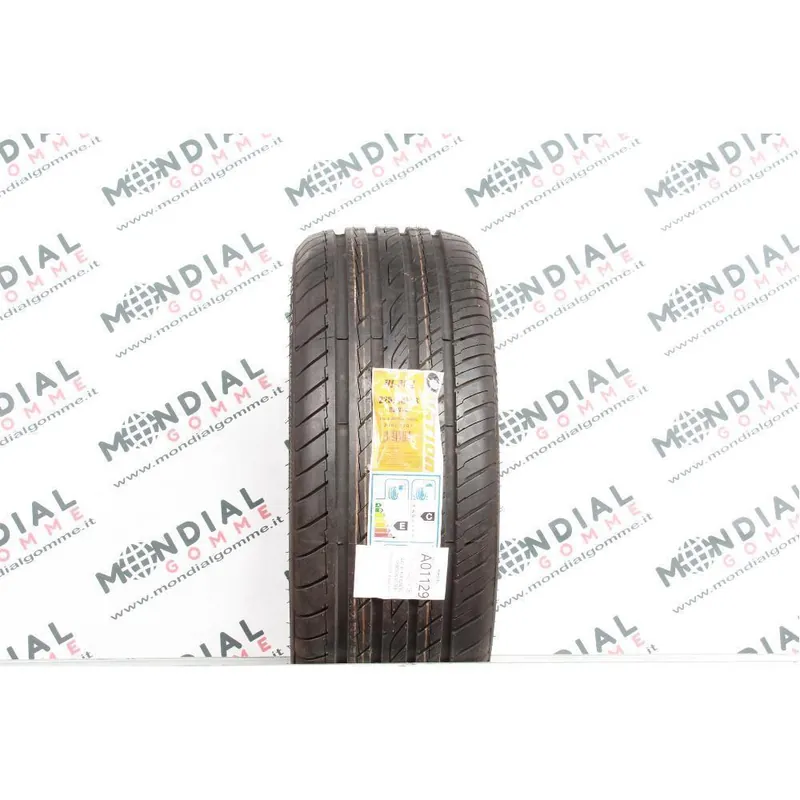 225 40 R18 92W XL OVATION VI-388 Quantità Limitata