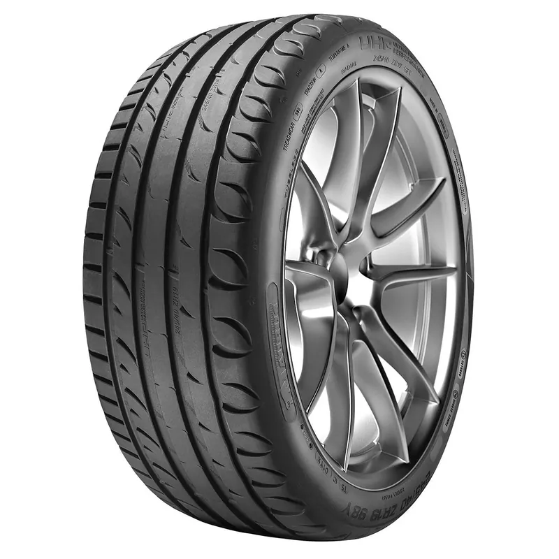 TAURUS ULTRA HIGH PERFORMANCE XL 205/55 R17 95V TL Offerta Limitata